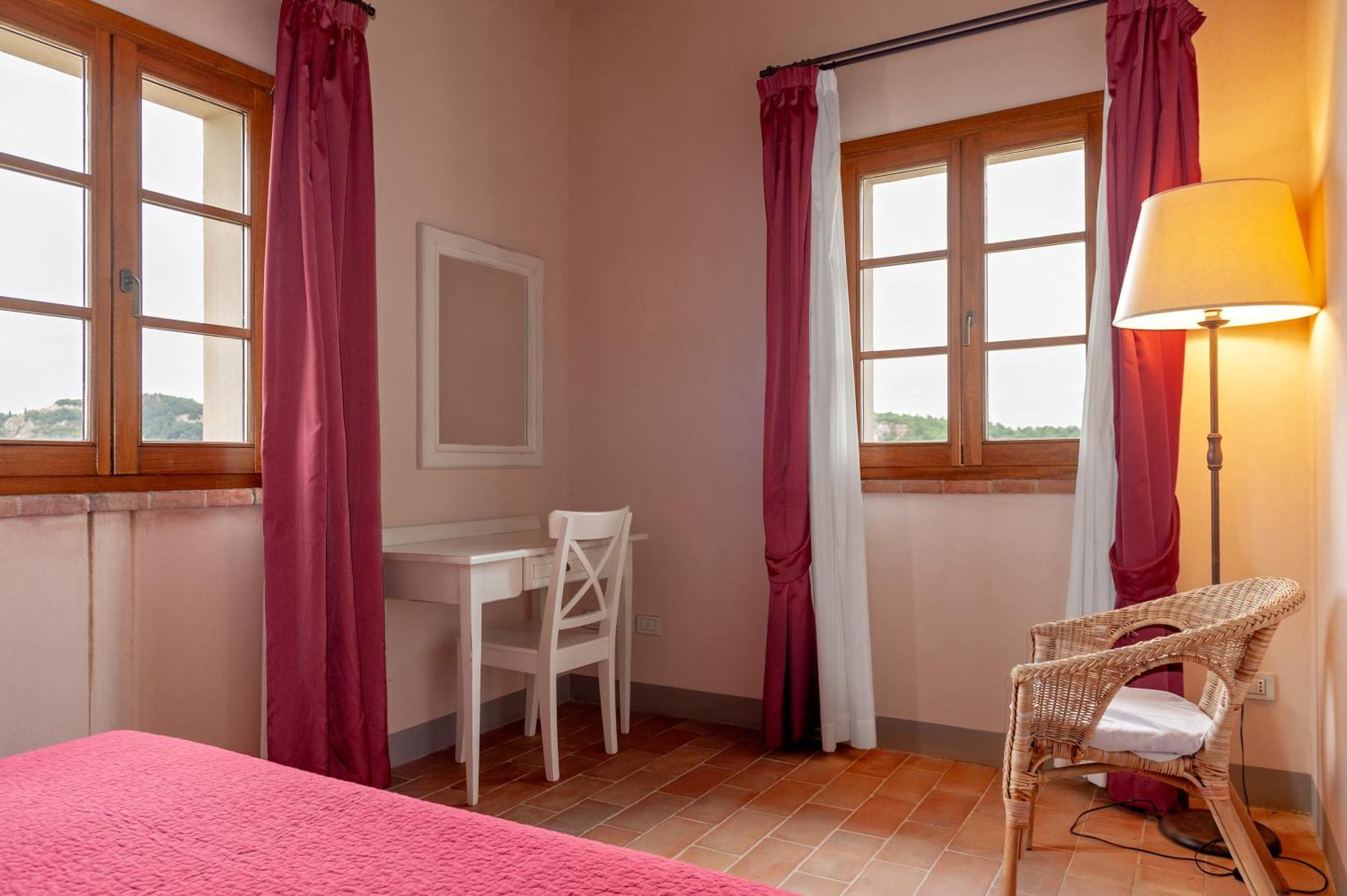 פאלאיה Il Borgo Delle Ville מראה חיצוני תמונה