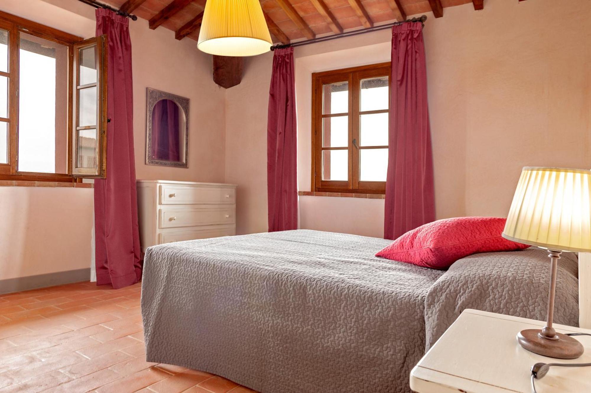 פאלאיה Il Borgo Delle Ville מראה חיצוני תמונה